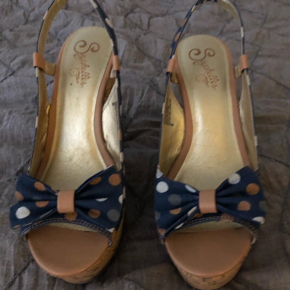 Seychelles Candy From A Baby Platform Heels - Picture 7 of 7